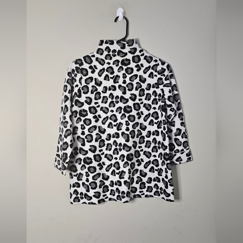 Tahari Snow Leopard Mock Neck Sweater